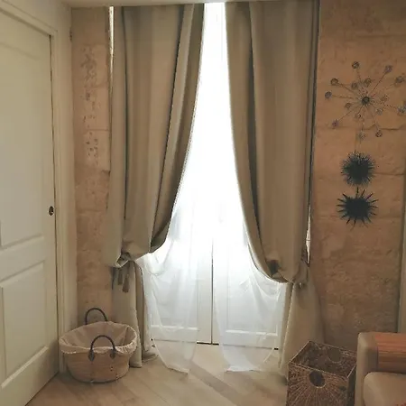 Couette-café Palazzo Emy 4*